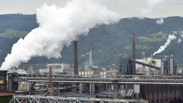 Es raucht und dampft in Linz, aber: Nach eigenen Angaben betreibt die voestalpine das sauberste Stahlwerk Europas.