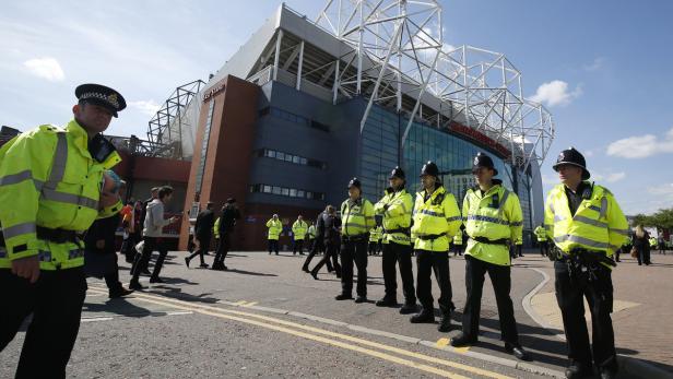 Die Polizei wurde am Sonntag in Manchester in Alarmbereitschaft versetzt.