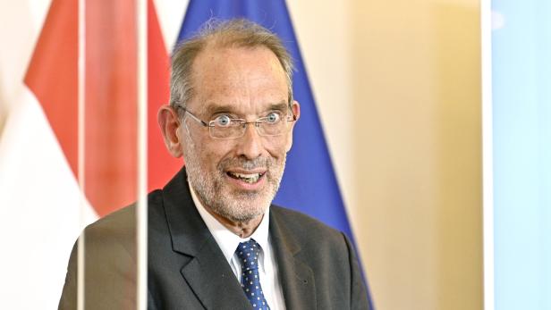 Bildungsminister Faßmann ändert Maturaregeln wieder