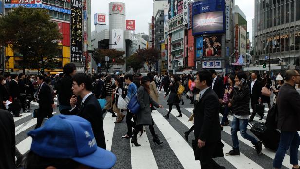 Ein Durcheinander an Bewegung: Tokioer auf dem Weg zur Arbeit.