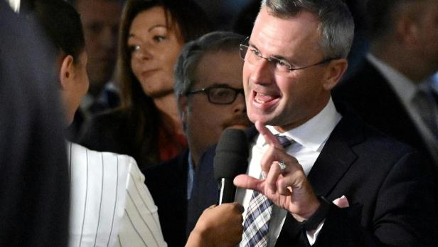  FPÖ-Spitzenkandidat Norbert Hofer im Rahmen der Nationalratswahl im Medienzentrum in der Hofburg in Wien.