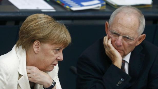 Die deutsche Kanlerin Angela Merkel und Finanzminister Wolfgang Schäuble können zufrieden sein.