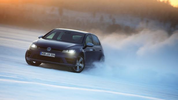 Erste Ausfahrt mit dem VW Golf R - auf Eis und Schnee