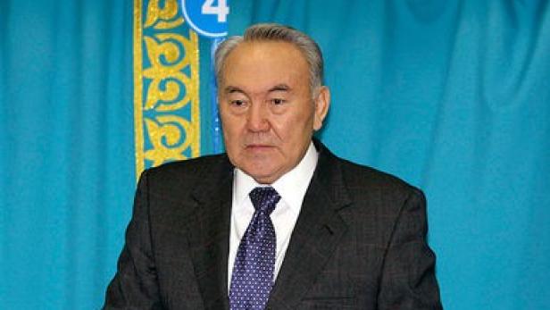
Kasachstan: Nursultans ehrenwerte 
Gesellschaft  