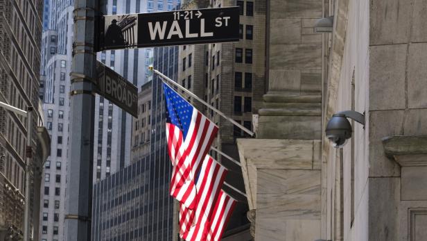 Corona: Leeres Parkett an der Wall Street