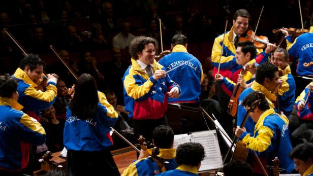 Simón Bolívar Symphony Orchestra, Gustavo Dudamel