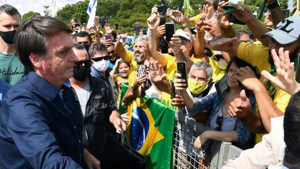 Bolsonaro "nimmt Zehntausende Tote in Kauf"