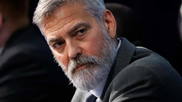 George Clooney: "Kann mir Trump im Gefängnis-Overall vorstellen"