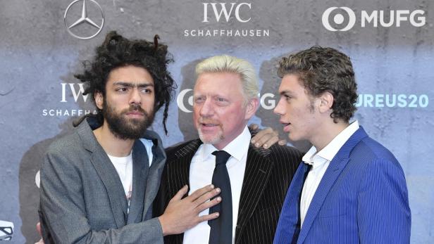 Boris Becker mit seinen Söhnen Noah (l.) und Elias (r.).