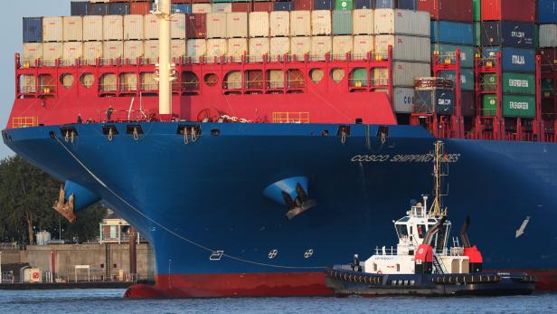 Deutsche Exporte brechen in Rekordtempo ein - Importe auch