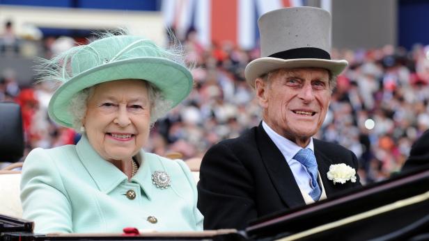 Zum Geburtstag neues Foto von Prinz Philip und Queen Elizabeth