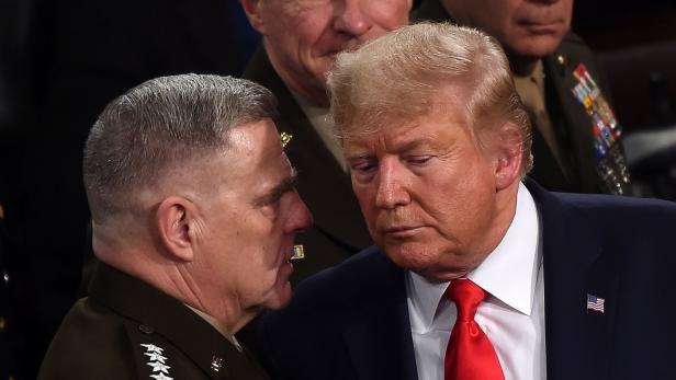 Trump fühlt sich vor "Antifa" sicher, General entschuldigt sich