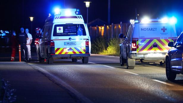 Bei einem Schusswechsel mit der Polizei in Altmünster kam es zu einem Toten.