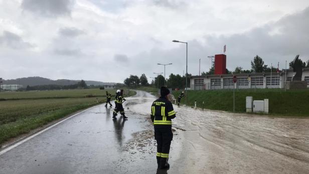 NÖ: Feuerwehren standen schon wieder im Unwettereinsatz