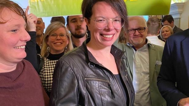 Grünen-Klubobfrau Selina Prünster und Tanja Windbüchler