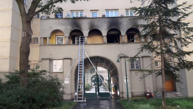 Wien-Favoriten: Wohnung in Gemeindebau stand in Flammen