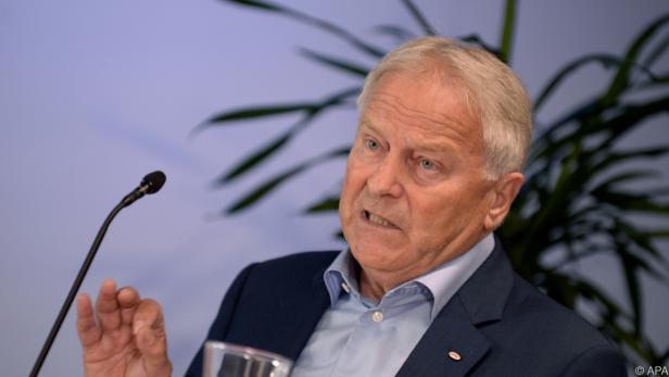 Erleichteter ÖFB-Präsident Leo Windtner. Erleichteter ÖFB-Präsident Leo Windtner.