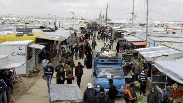 Die weltgrößten Flüchtlingslager in Jordanien und dem Libanon sind auf Hilfe aus Europa angewiesen.