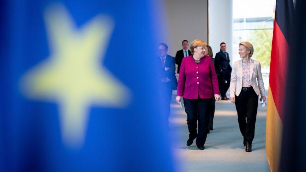 Merkel und Von der Leyen: Europa in deutschen Frauenhänden
