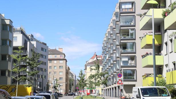 Straßenansicht aus dem Sonnwendviertel in Wien