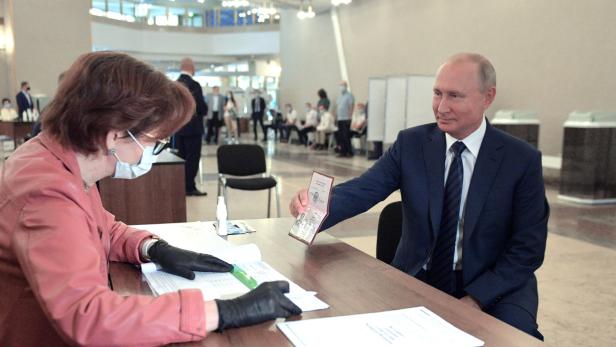 Mehrheit bei Referendum: Putin kann nun regieren, bis er 83 ist
