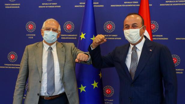 EU-Chefdiplomat Josep Borrell (l.) und der türkische Außenminister Mevlut Cavusoglu