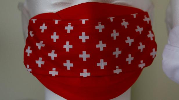 Schweiz rief Alt-Masken wegen Schimmelpilzbefalls zurück