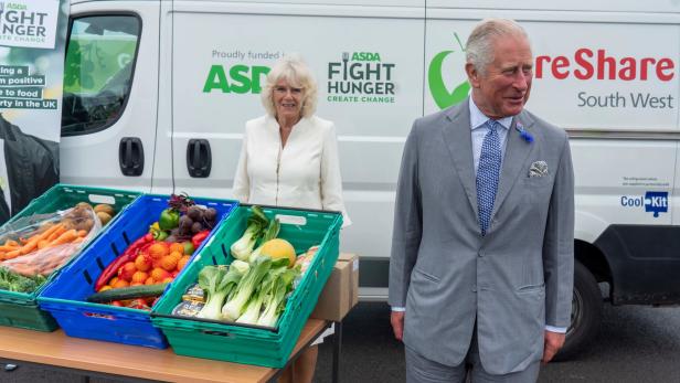 Prinz Charles wollte umkippenden Supermarkt-Mitarbeiter auffangen