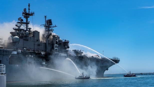 Fire aboard the U.S. Navy amphibious assault ship USS Bonhomme Richard in San Diego