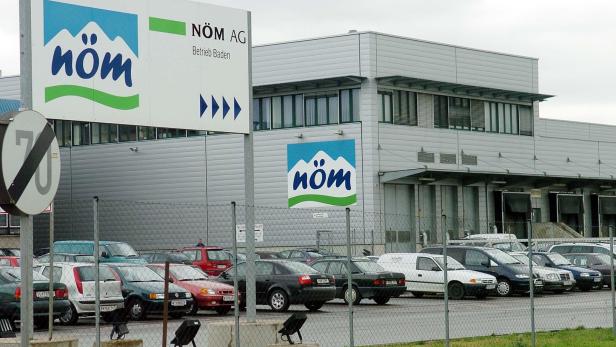 Zwei Verletzte nach Chemieunfall bei NÖM in Baden