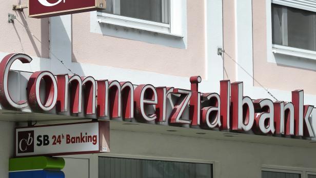 Commerzialbank: Hausdurchsuchungen an sechs Standorten
