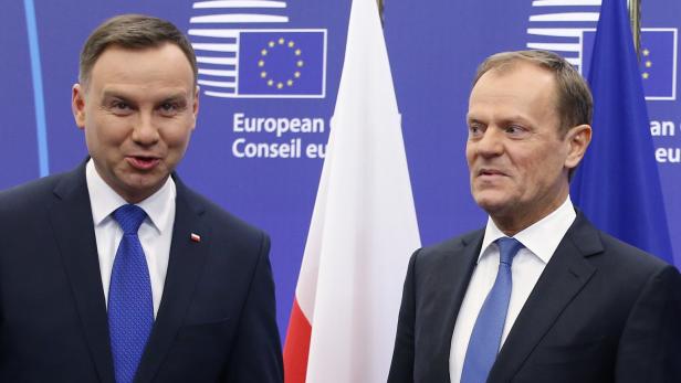 Polnischer Präsident fällt auf Telefonstreich herein: "Tusk mag mich nicht"