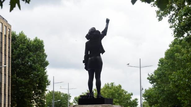 Statt Sklavenhändler: Schwarze Aktivistin hat jetzt eigene Statue