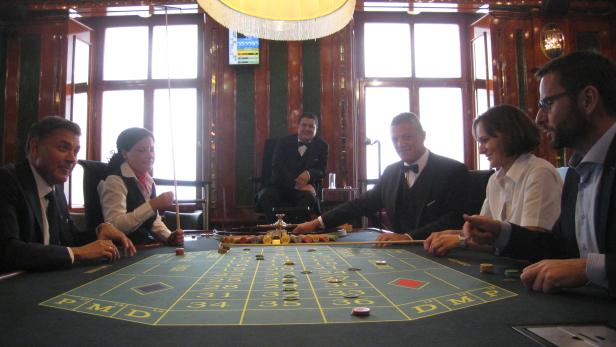 Casino Wien: Der Belegschaft kommt an den Spieltischen so manches Bonmot zu Ohren