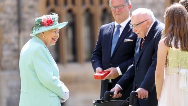 Queen Elizabeth schwänzte Teile von Beatrice' Hochzeit