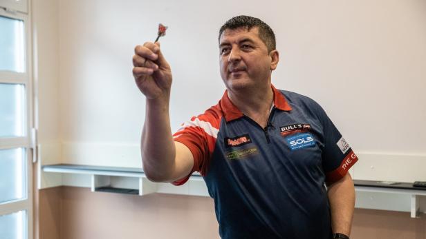Mensur Suljovic hat beim Darts-Comeback "viel zu verlieren"