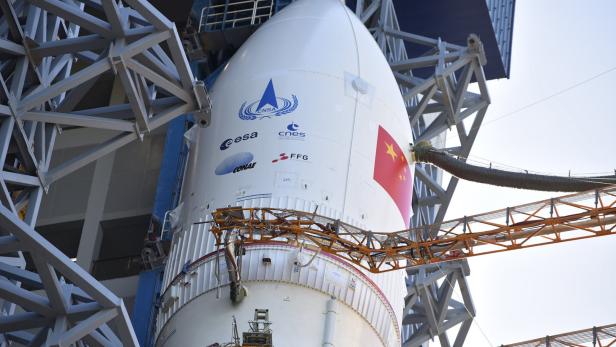 Chinesische Marsmission startet mit rotweißrotem Farbtupfen