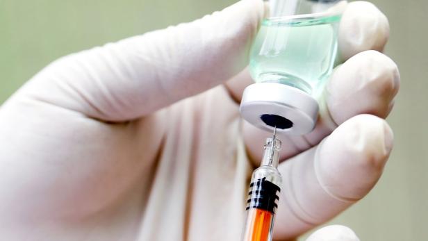 Grippe-Impfstoff und PCR-Tests: Unmut über Unklarheiten