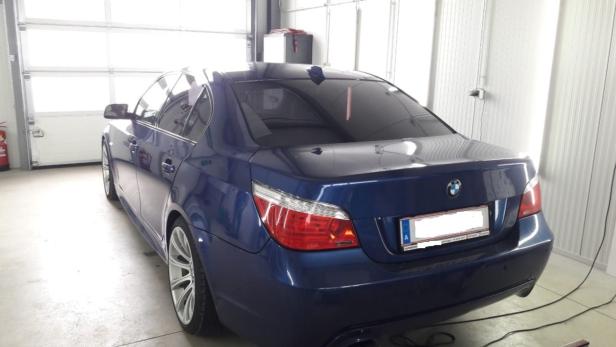 Eines der gestohlenen Fahrzeuge bei der Sicherstellung in Ungarn
