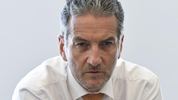 Novomatic: Wie der Ex-CEO sein „Spenden“-SMS an Blümel erklärt