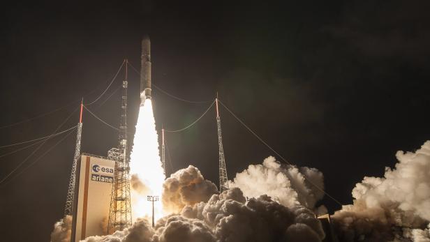 Reports: Problems after Ariane-5 launch in Kourou