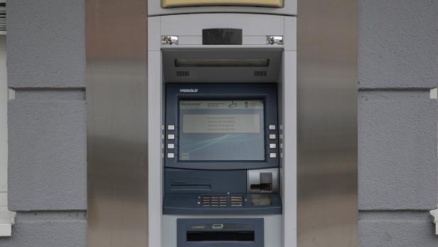 Commerzialbank: Keine großen Transaktionen, aber neue Vorab-Info