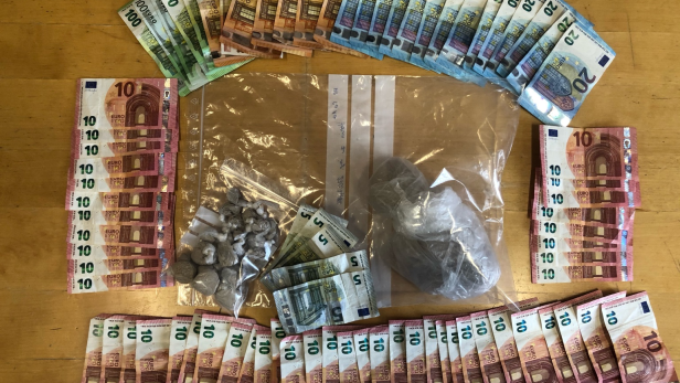 Schlag gegen Drogenkriminalität: Ermittler forschen Dealer und Hanfzucht aus