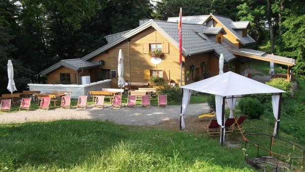 Bild aus besseren Tagen: Stockerhütte bei Wilhelmsburg wird schon seit Jahren nicht mehr bewirtschaftet
