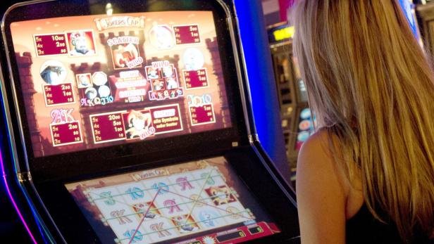 Immer mehr Frauen entdecken das Glücksspiel.