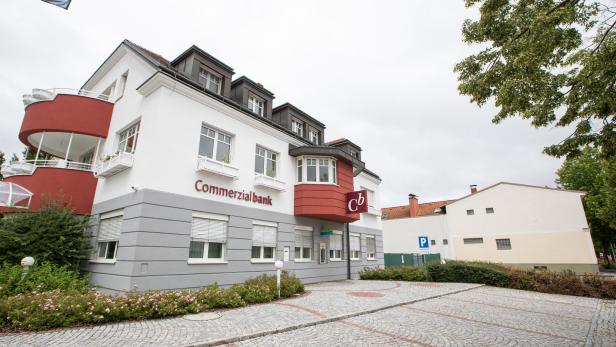 Commerzialbank: SPÖ kritisiert Blümel wegen der Hopsi-Sparbücher