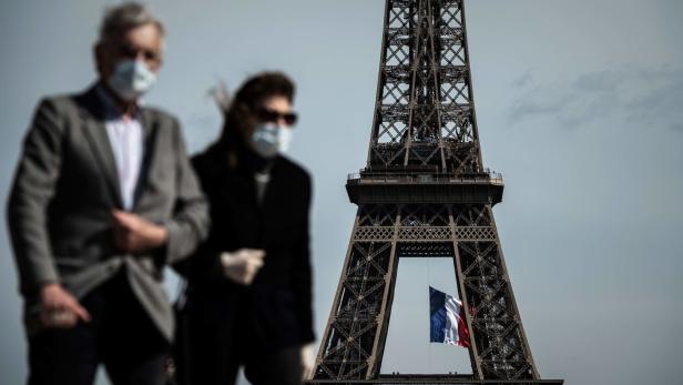 Paris führt Maskenpflicht im Freien ein