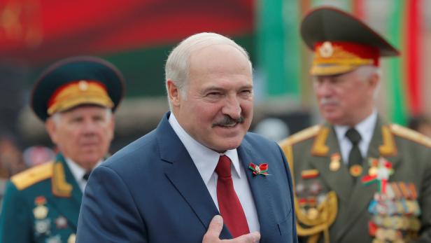 Lukaschenko versetzt Armee in Alarmzustand