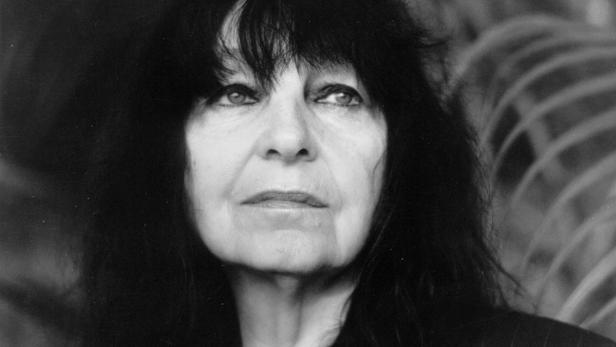 Schriftstellerin Friederike Mayröcker ist tot. Die Schriftstellerin starb im Alter von 96 Jahren in Wien.