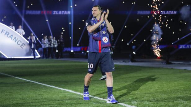 Ibrahimovic ließ sich in Paris gebührend feiern.